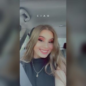 Meet your Posher, Brooke